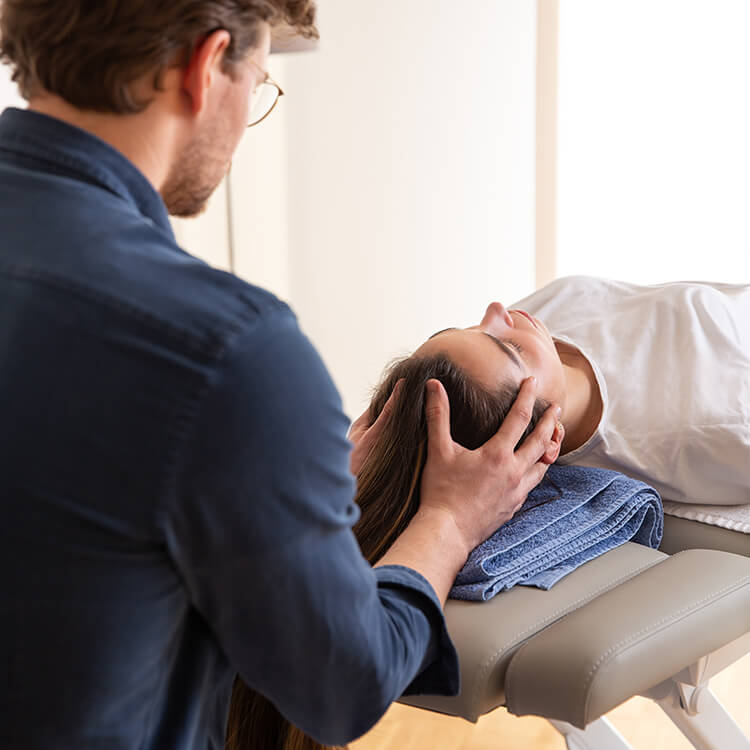 Osteopathie gegen Ihre Kopfschmerzen und Migräne